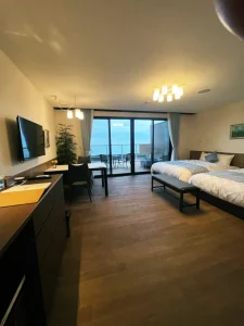 74FA50C5-31CB-4008-94D2-5A10ABBBF316-L0-001