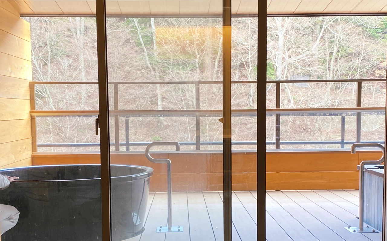 6885A882-AE84-4113-8245-8DFEDF188E19